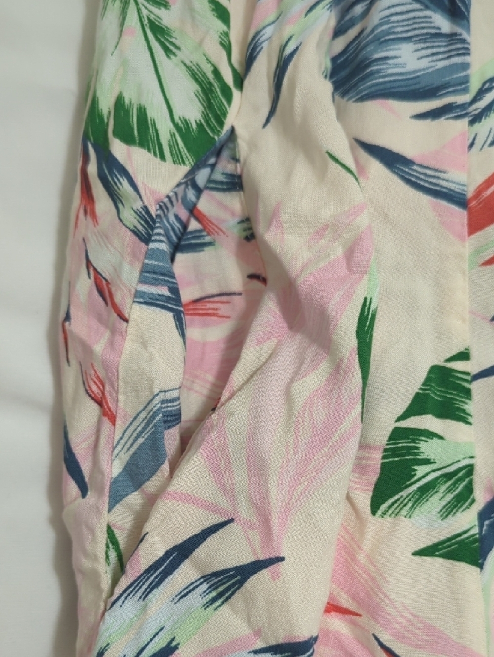 Torrid Sleeveless Trapeze Midi Dress, Color Tropical Leaves Size 4X - Picture 9 of 14
